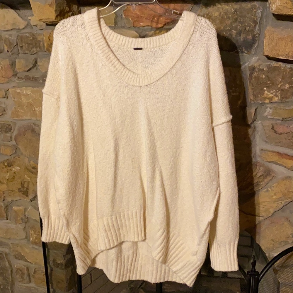 Free People Brookside Tunic Sweater! 💛